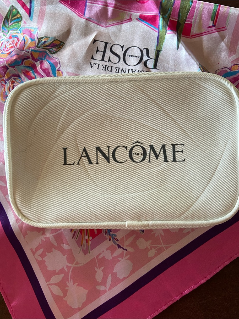 🆕 Lancôme White Cosmetic Pouch